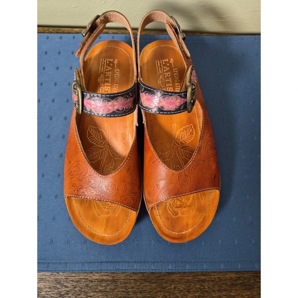 L'artiste Spring Step Teddy Sandals Women's 37 Brown Tooled Leather Cork Wedge